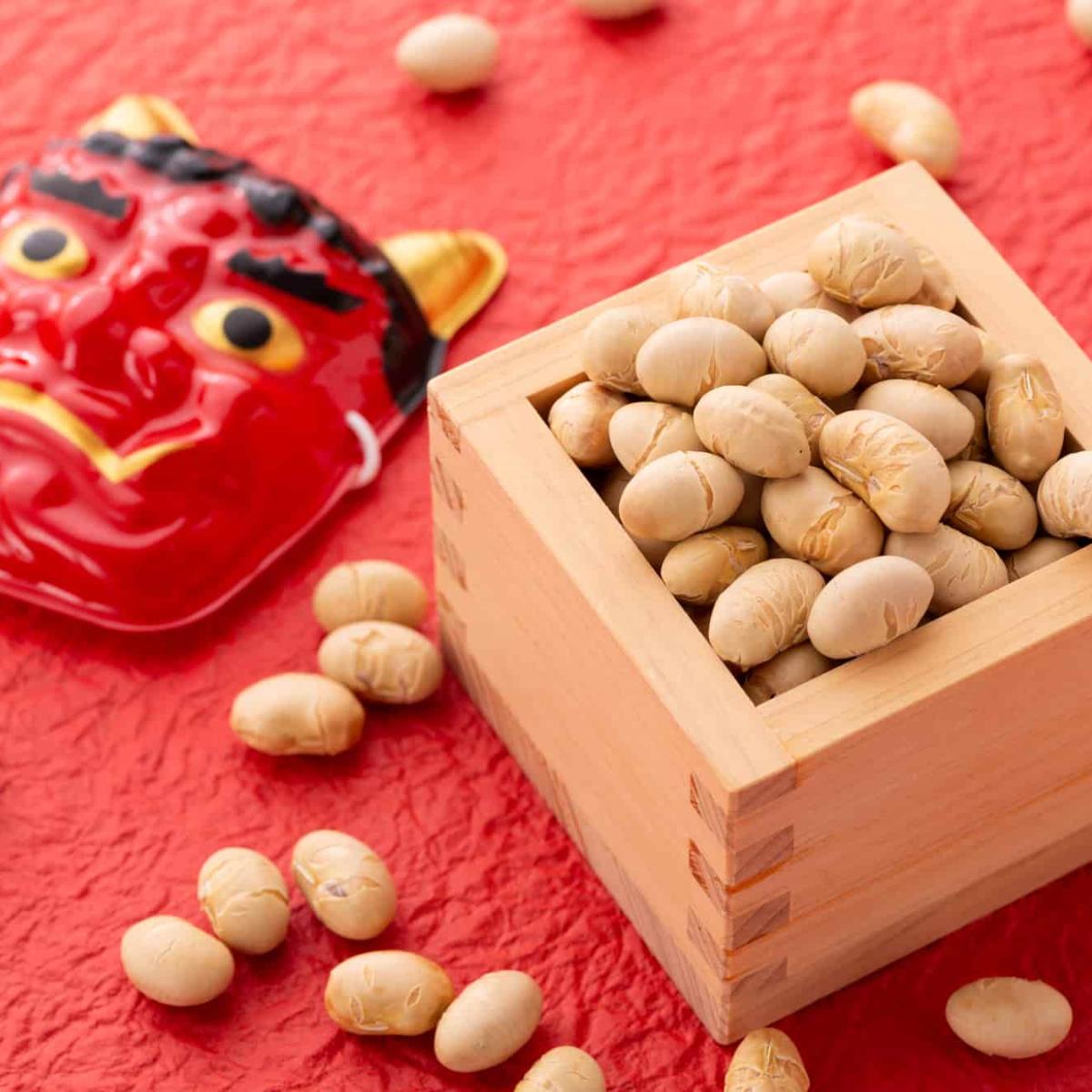 節分・豆まき】の意味や由来とは？ 2025年の恵方巻きの方角も解説｜THE